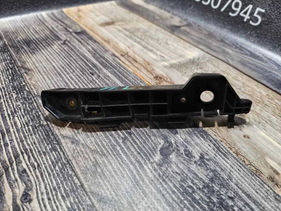 Кронштейни кріплення бампера Hyundai Santa Fe 2 CM