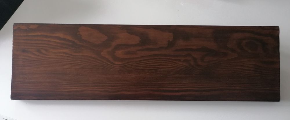Parapet/półka drewniana 70 cm. x 20 cm., grubość deski 2,8