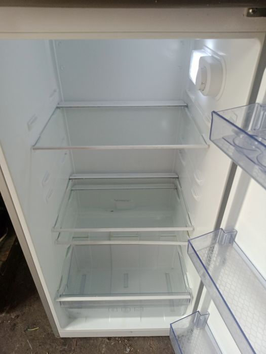 Холодильник беко.