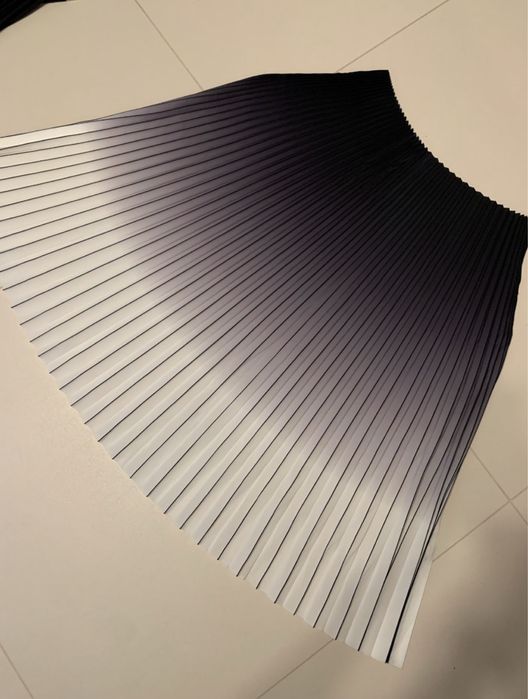 Tkanina plisowana na spodnice 1 szt