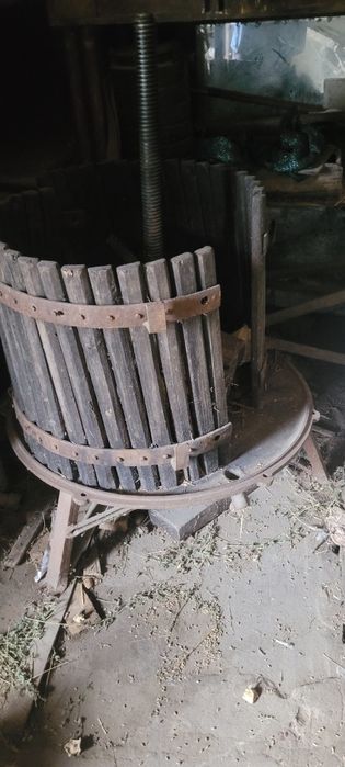 Продам прес срочно.