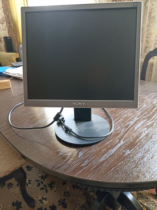 РК-монітор Sony SDM-S75A 17 "