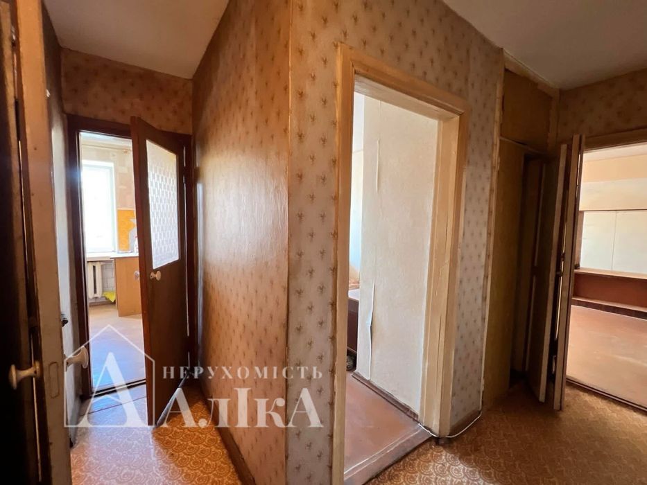 Продам 3-кімнатну квартиру в самому центрі міста!