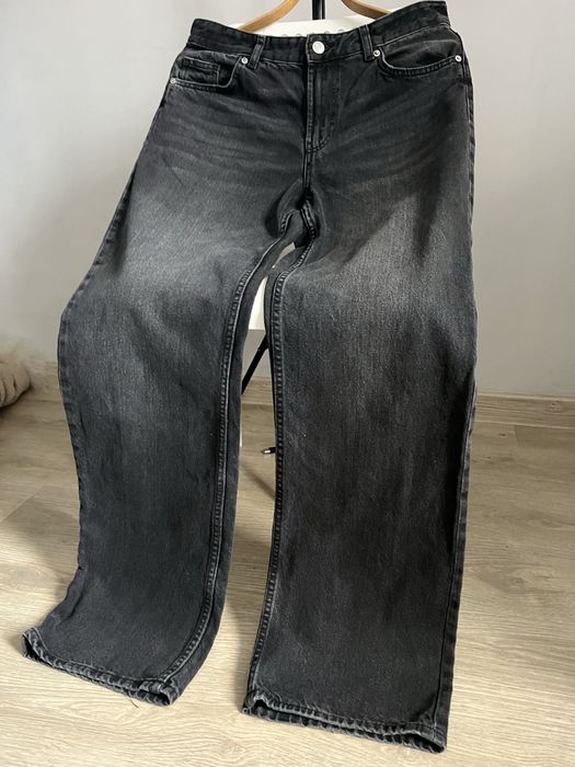 Bershka трендові прямі джинси