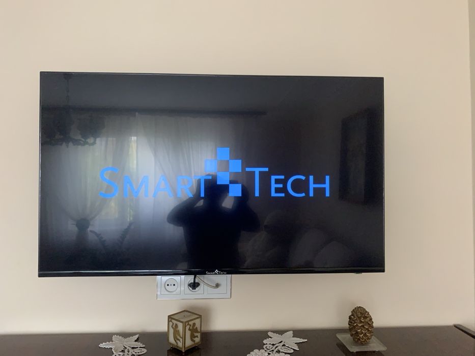 Продам телевізор Smart Tech