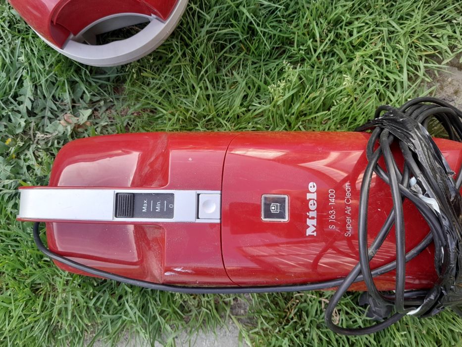 Odkurzacz pionowy  i zwykły