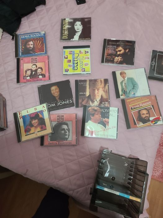 Vendo Cds originais das mais variants musicas tudo originais