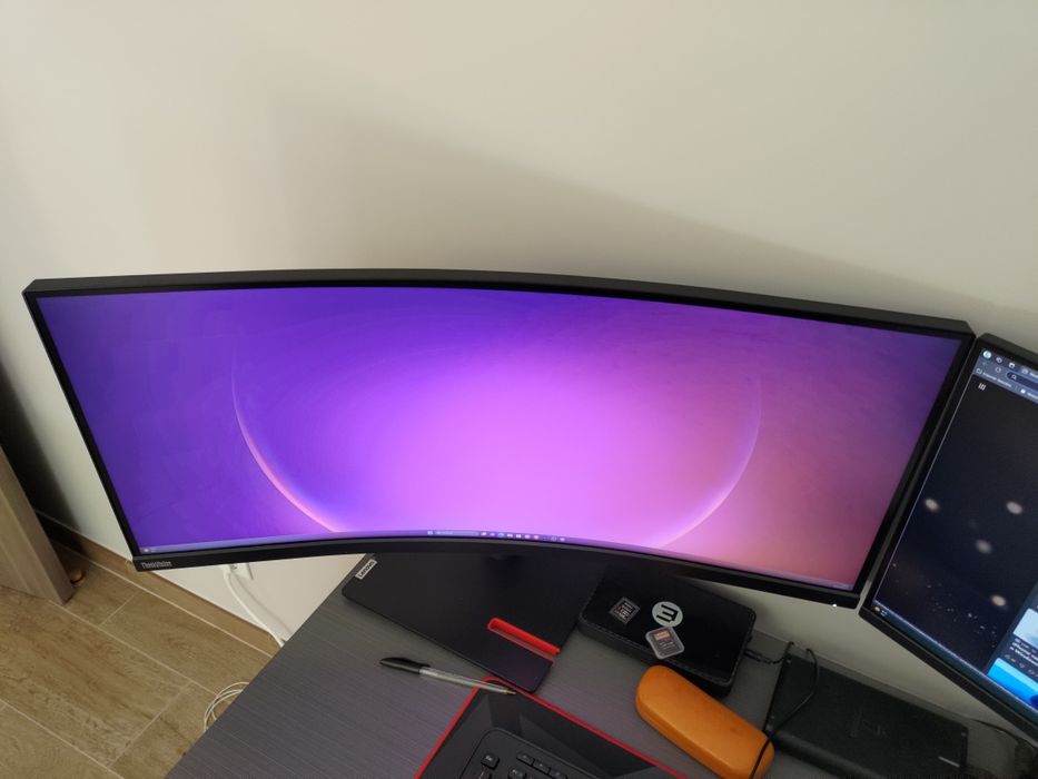 Lenovo 34" Monitor64564212135299121