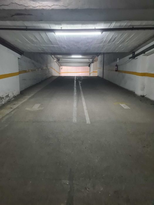 Arrendo Estacionamento Lugar de Garagem no Centro de Tavira