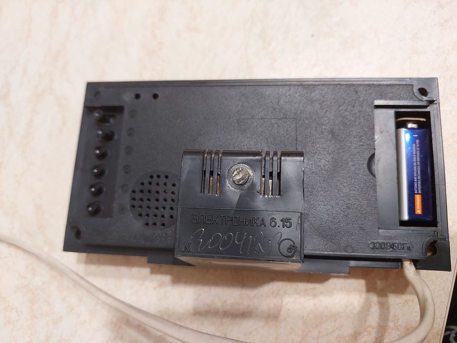 Продам   часы времен   СССР.