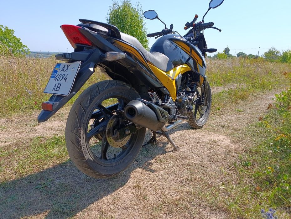 Продам Lifan KP 200