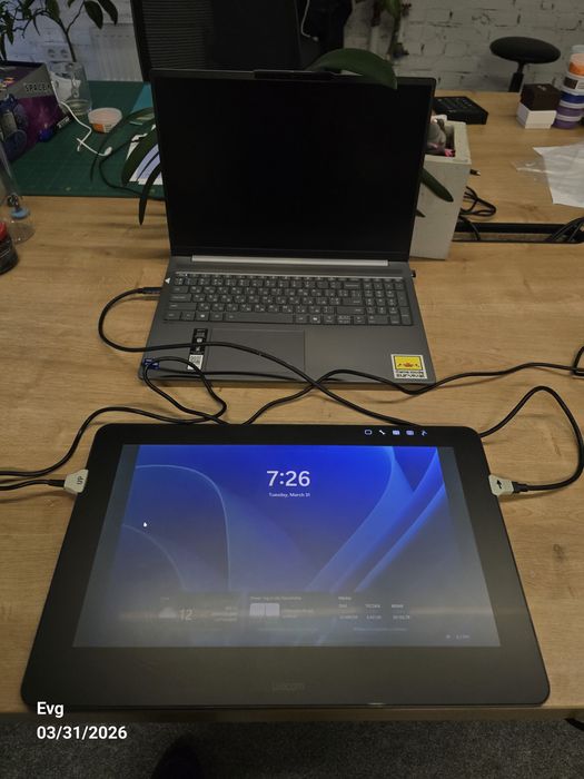 Графічний планшет ваком Wacom Cintiq Pro 16 DTH-1620 / DTH1620