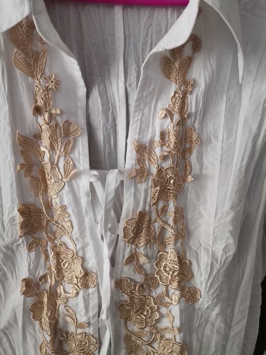 Elegancka biała bluzka