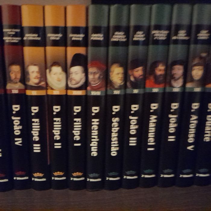 Coleção de livros da história de Portugal