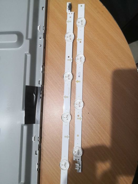 Peças usadas para TVs Samsung UE43J5500 etc.