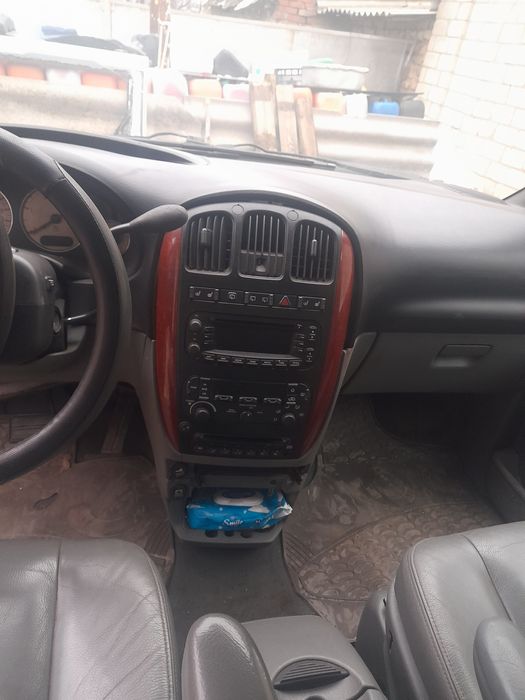 Крайслер гранд вояджер