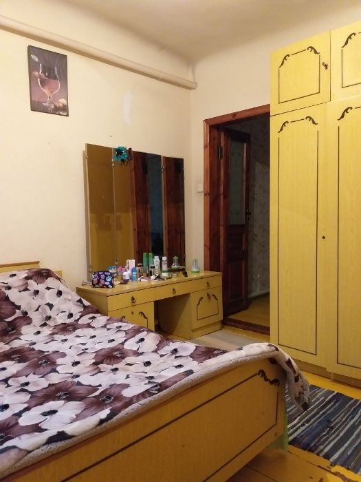 продам  дом и участок в самом центре Б-долины  для жилья и для бизнеса