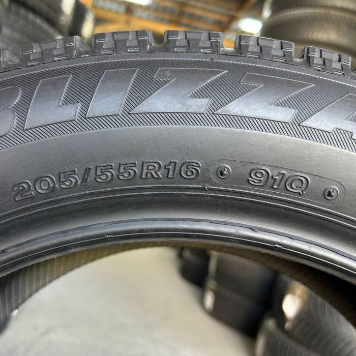 Bridgestone BLIZZAK VRX 205/55 R16 резина бу 7 мм арктична зима від 1 шт