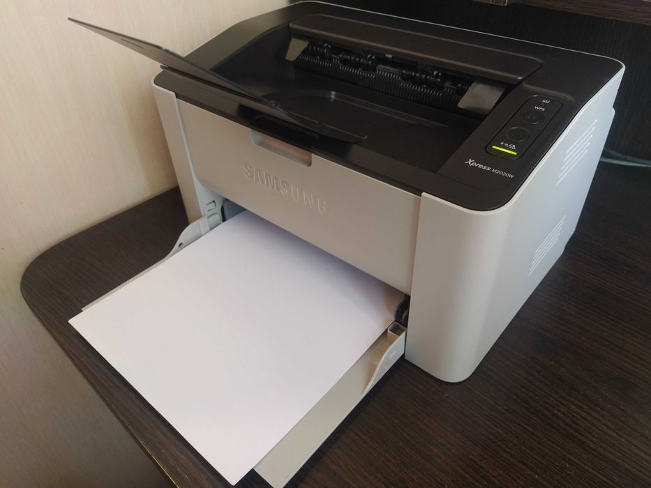 Лазерний принтер Samsung Xpress M2020W з Wi-Fi та NFC
