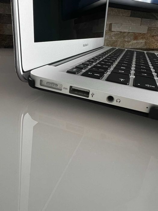 Mac Book Air 13 cali