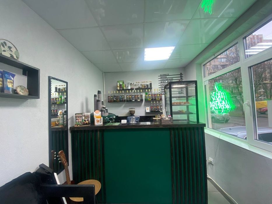 Продаж кав'ярні біля парку совки