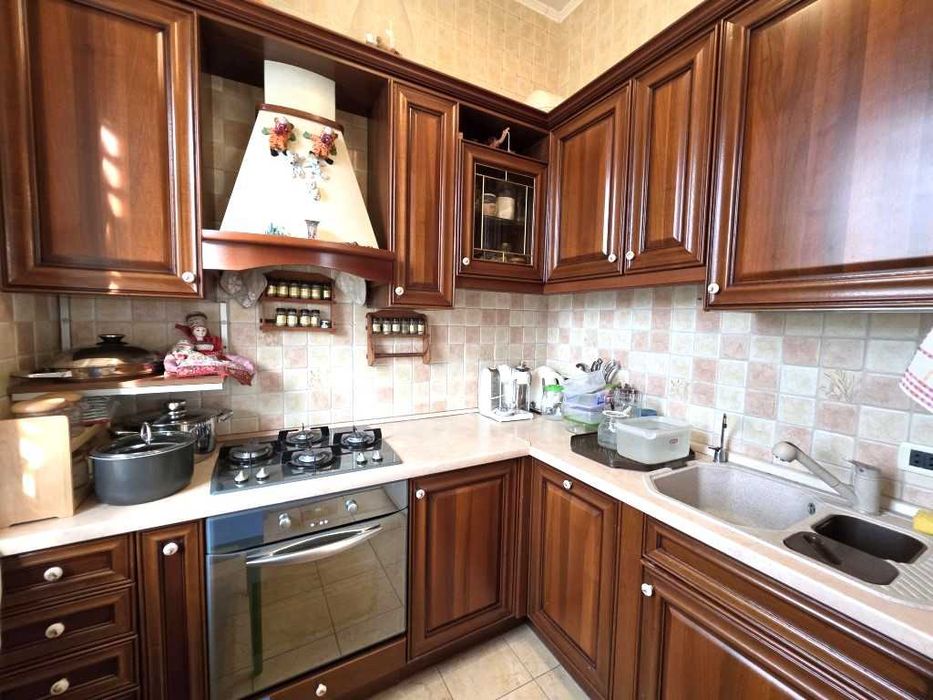 Без комиссии! 3-х комн квартира пр Гагарина Французский бульвар Гараж