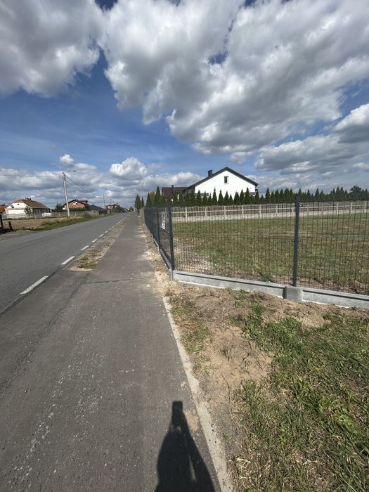 działka 742 m², pozwolenie na budowę + projekt, media, Dębe. - Więcej