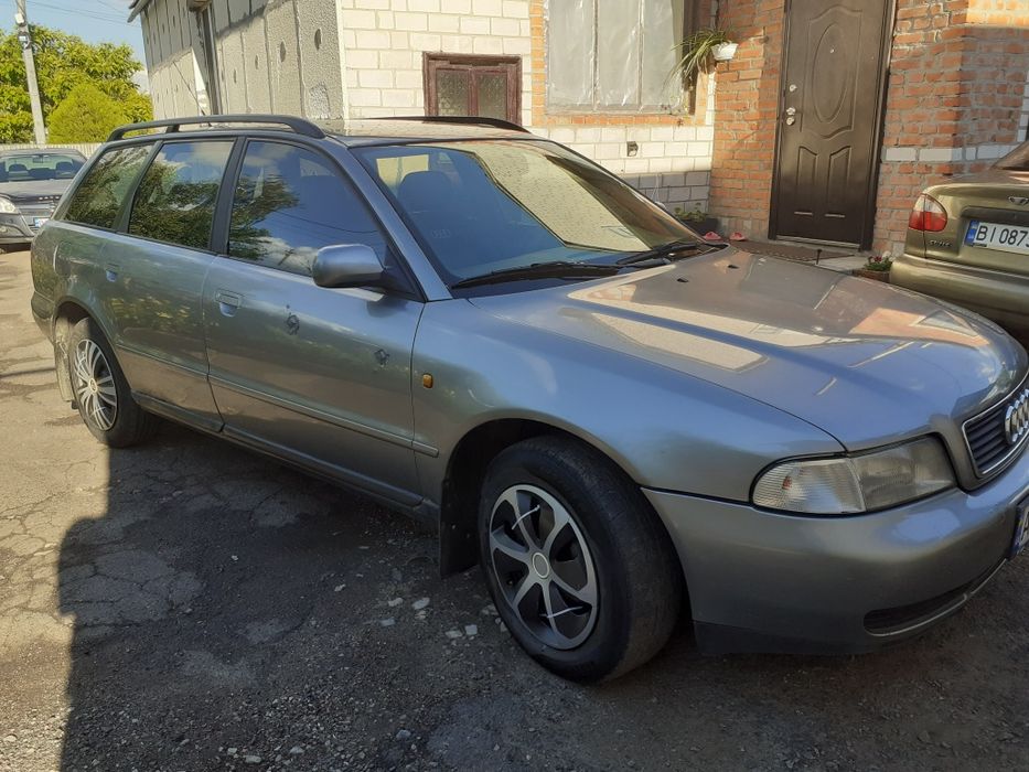Ауді А4 1998р газ бензин.