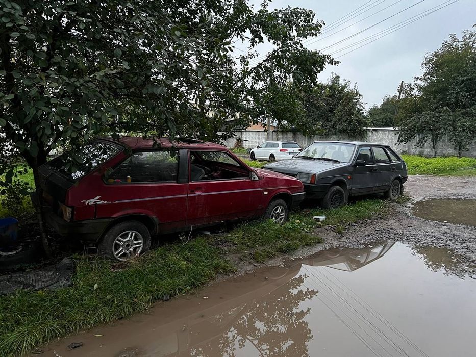 Дві машини за 20 тисяч. Документи є