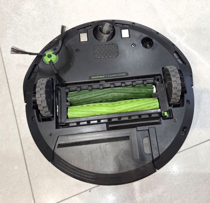 iRobot Roomba i5