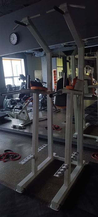 Стаціонарні турнік бруси прес vadzaari комбінований станок