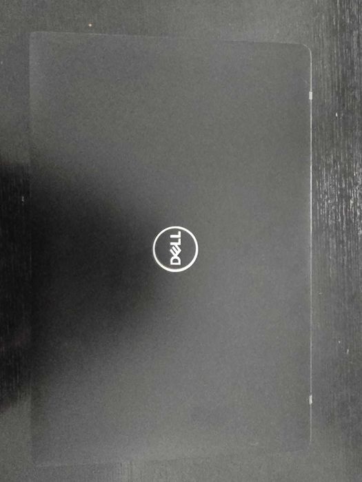 Portátil Dell Latitude 7400 – i5, 16GB RAM, SSD 256GB64730300070531123