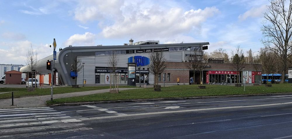 Lokal handlowy Hala Targowa Tęcza 26,66m2
