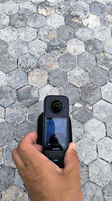 Kamerka insta360 x3