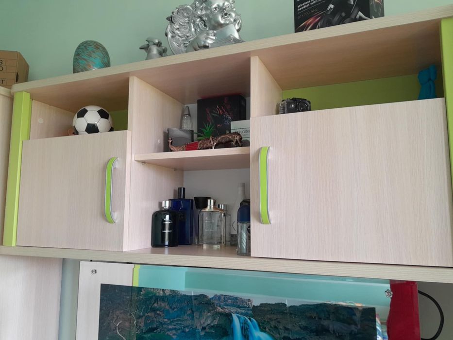 Zestaw mebli do pokoju dziecięcego