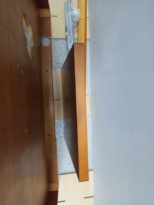 Painel de parede para LCD com apoio para box