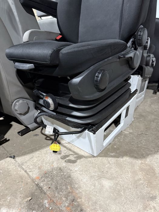 Сидіня пілот Mercedes Sprinter 907 Спрінтер 910