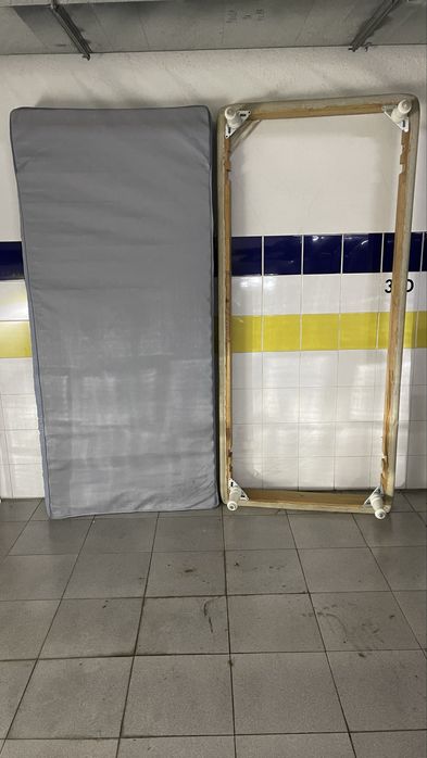 Somier solteiro Ikea
