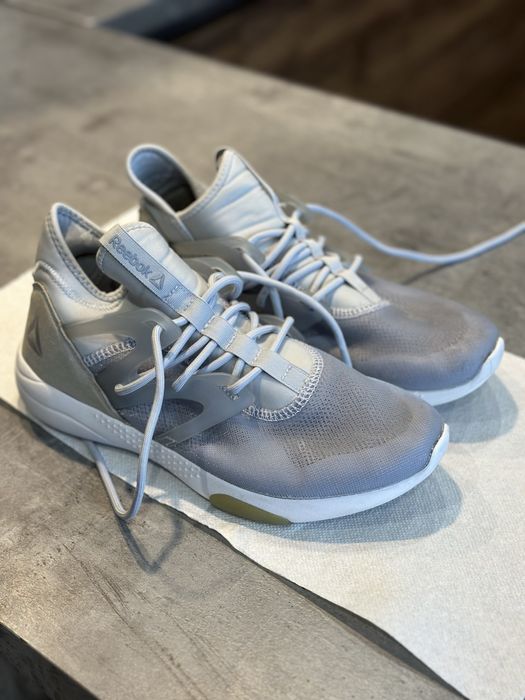 Кросівки Reebok сірі