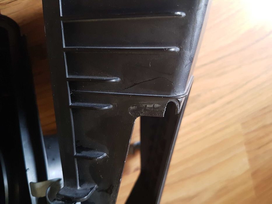 Корпус воздушного фильтра Nissan Rogue 14-20 оригинал б/у 165004BA3B