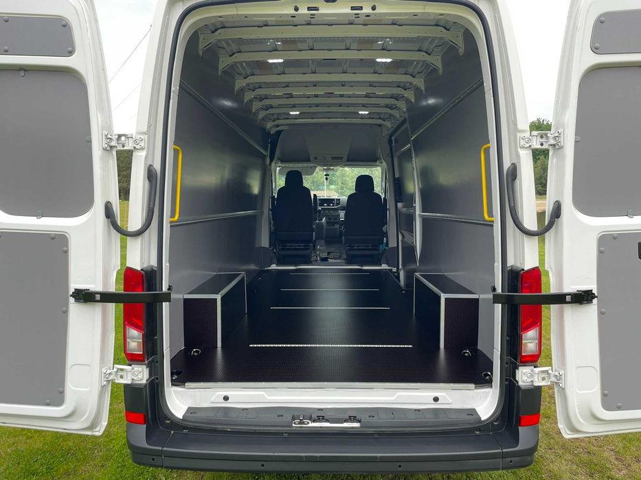 VW Crafter L5H3 Zabudowa PREMIUM z listwami