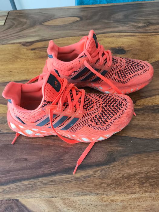 buty Adidas materiałowe r.39,5