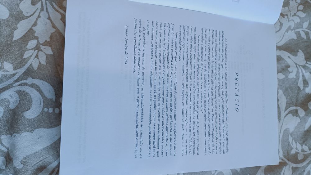 Novo Código de Processo Civil anotado de Abílio Neto