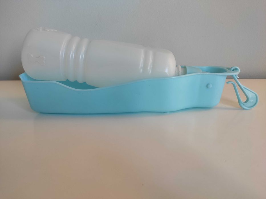 Bebedouro portátil/garrafa viagem pet p/ Cães e gatos