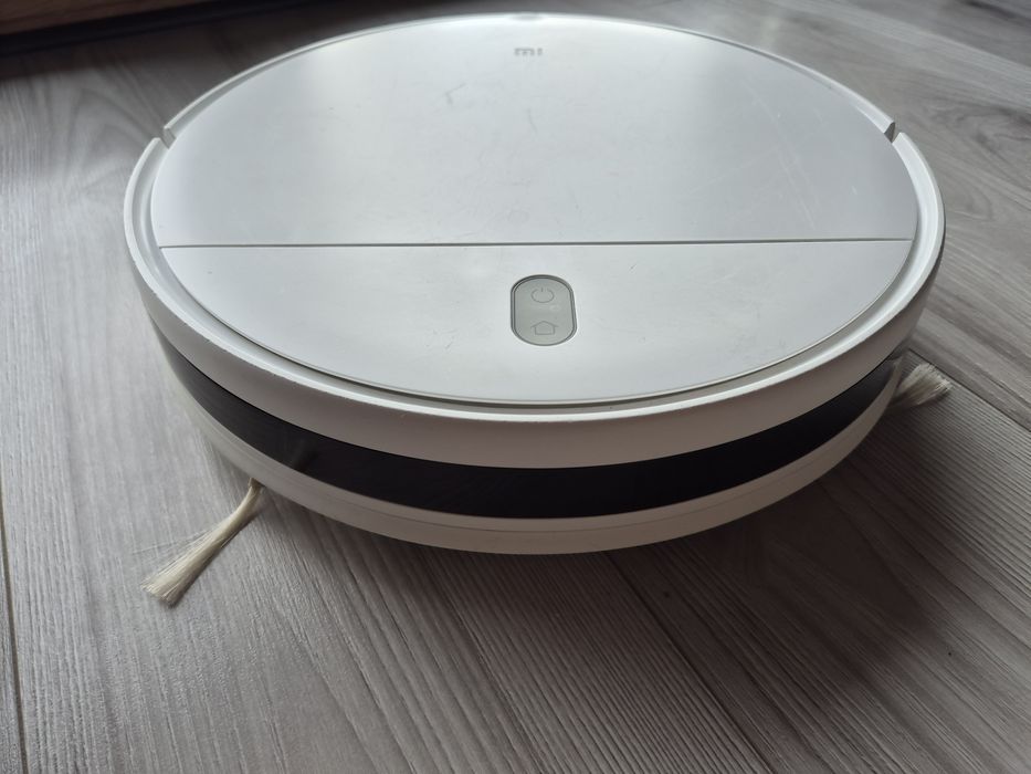 Robota sprzątający Xiaomi Mi Robot Vacuum-Mop Essential
- Model: MJSTG1