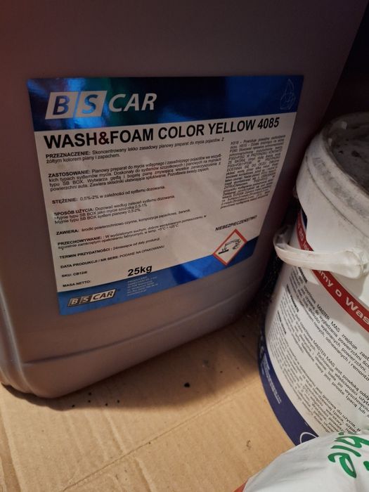 Pianowy preparat do mycia pojazdów, aktywna piana