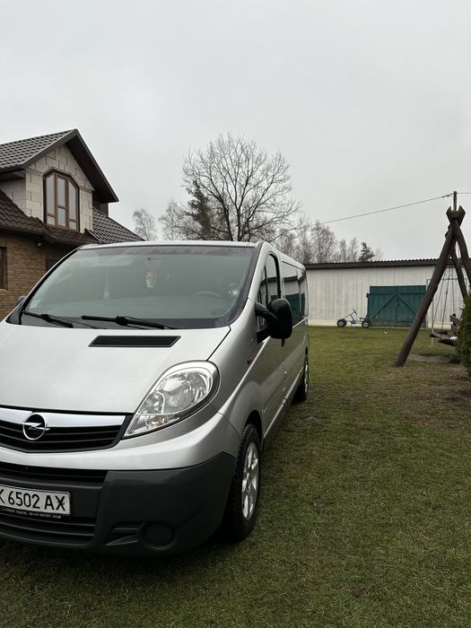 Продам Opel Vivaro 1.9