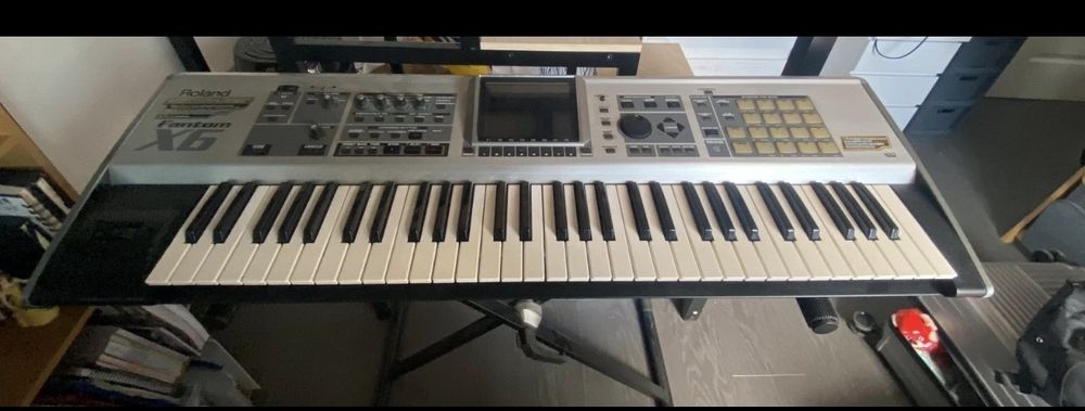 Roland Fantom X6