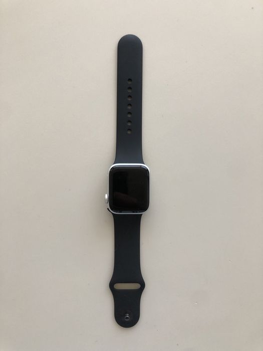 Apple Watch SE (2.ª Geração) 40mm Silver LTE – Como Novo