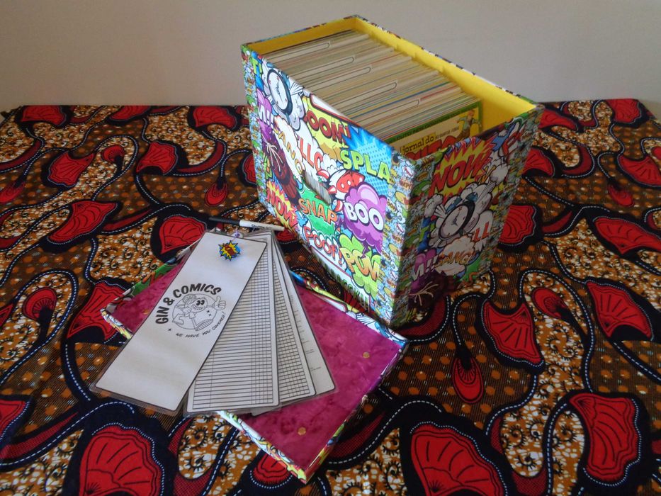 Jornal do Cuto completo, com os suplementos intactos e 41 posters.